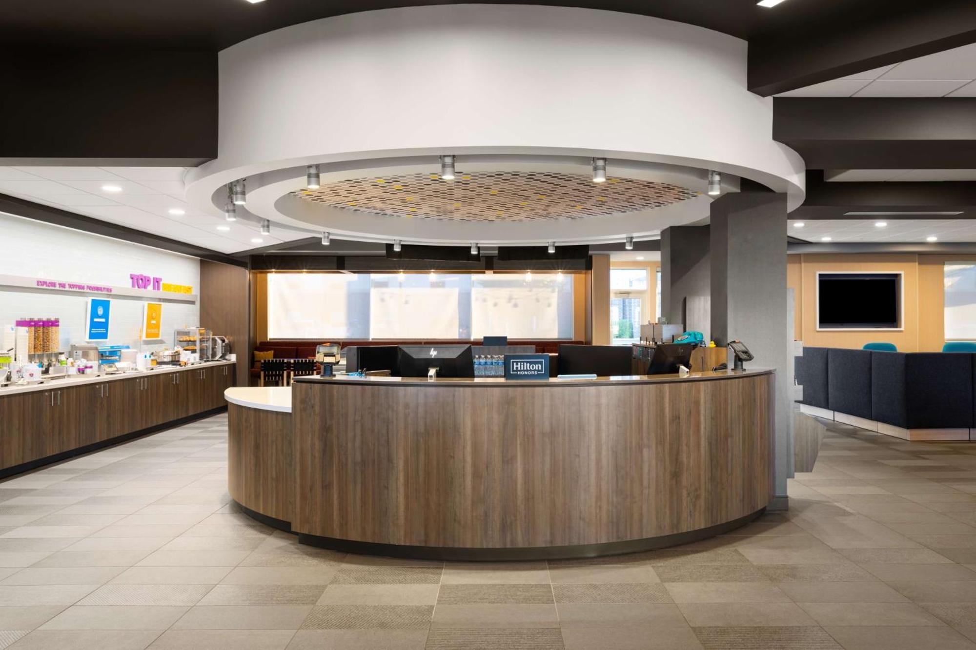 Tru By Hilton Wisconsin Dells Hotel Lake Delton