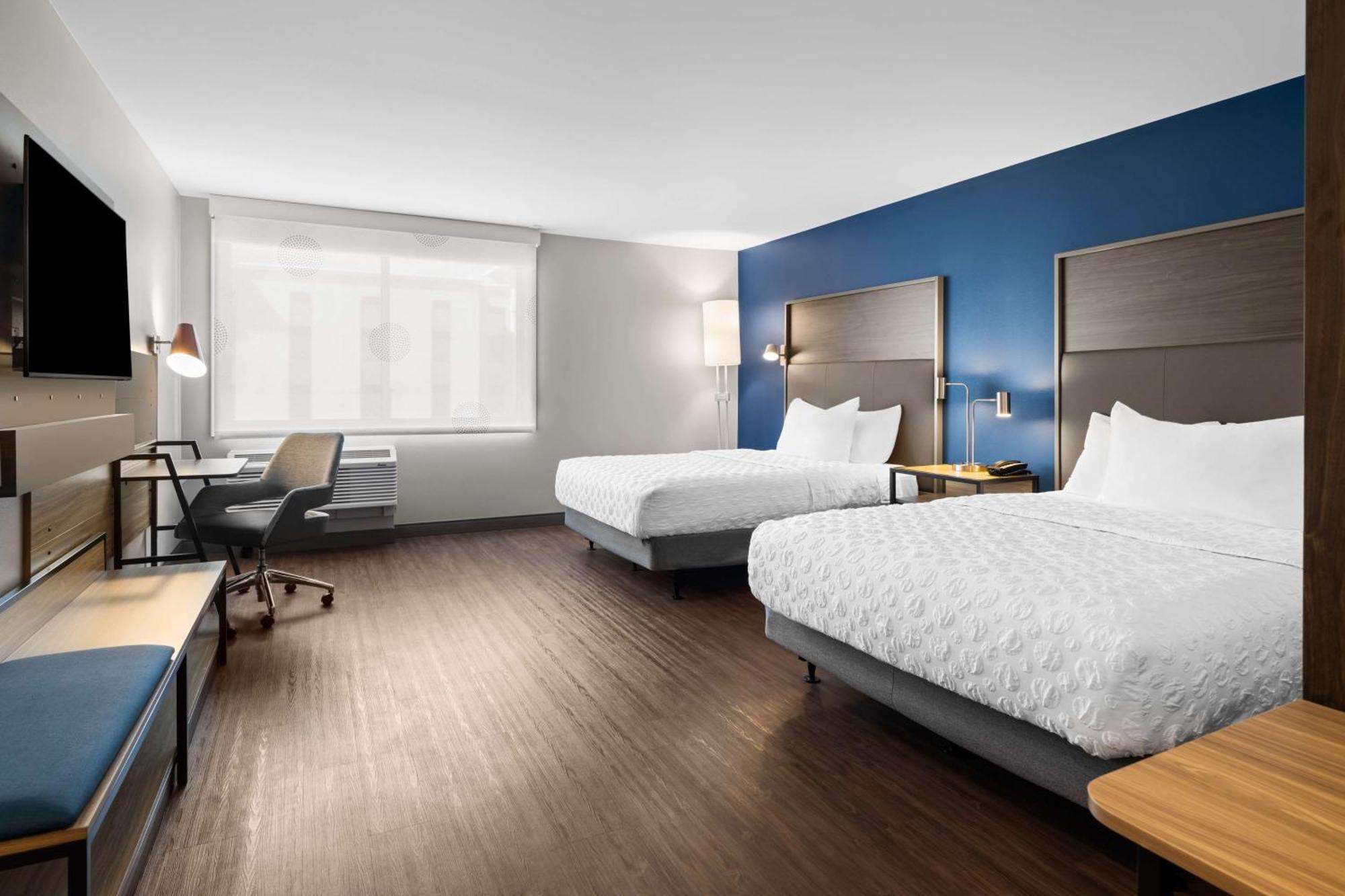 Hotel Tru By Hilton Wisconsin Dells Lake Delton